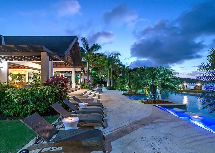 Canoe Cove 7bdr Awe-inspiring Caribbean Views Villa *